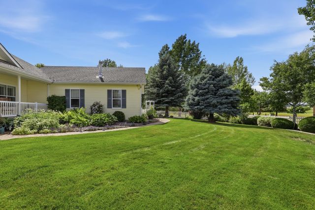 6909 W Ridgeway Dr, Deer Park, WA 99006