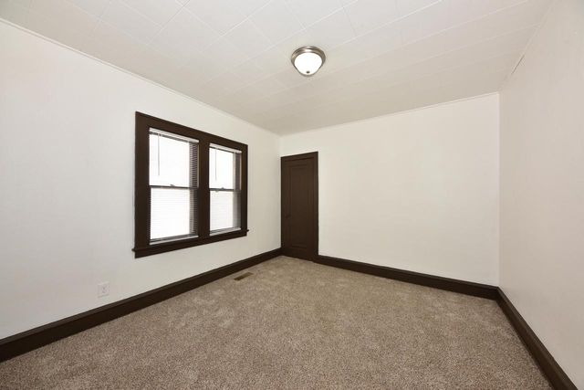 2953 N 56th STREET, Milwaukee, WI 53210