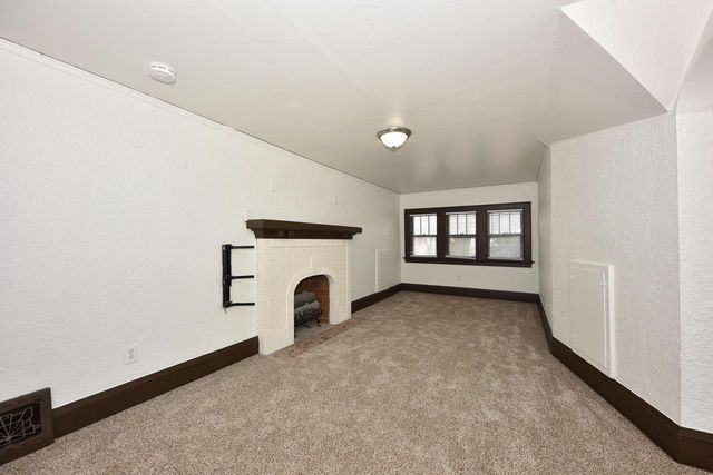 2953 N 56th STREET, Milwaukee, WI 53210