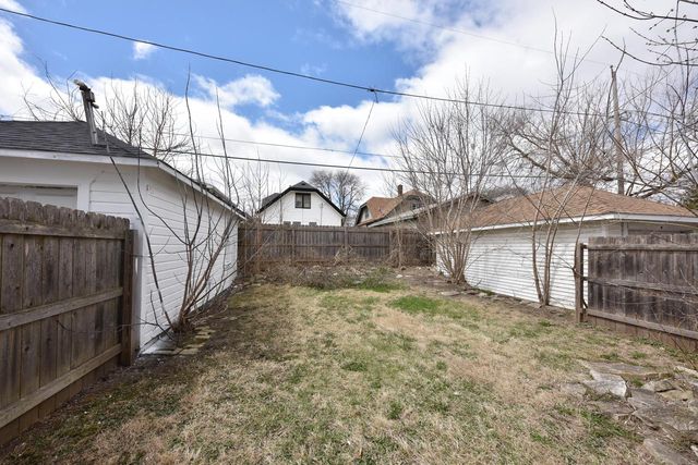 2953 N 56th STREET, Milwaukee, WI 53210