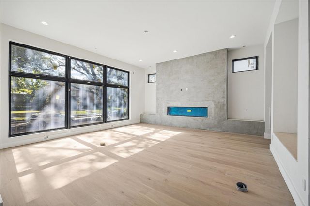 2102 Tangley Street, Houston, TX 77005