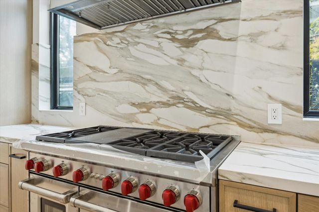 2102 Tangley Street, Houston, TX 77005