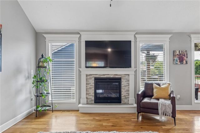 7831 N Walrond Avenue, Kansas City, MO 64119