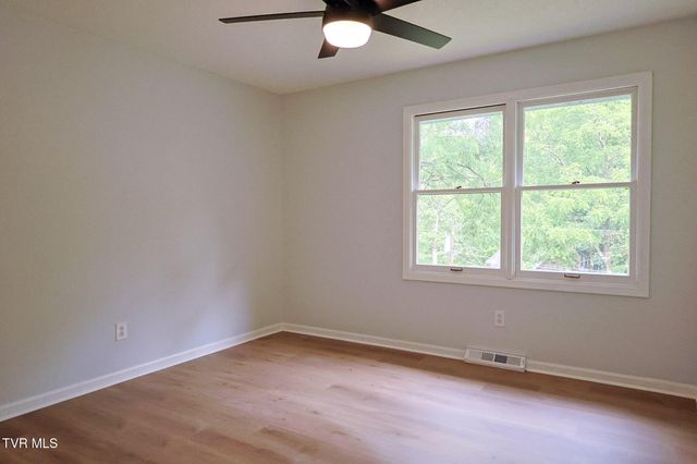 205 Tamassee Drive, Johnson City, TN 37601