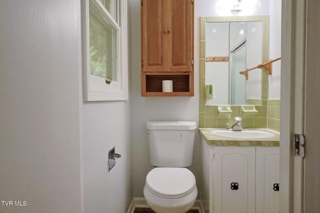 205 Tamassee Drive, Johnson City, TN 37601