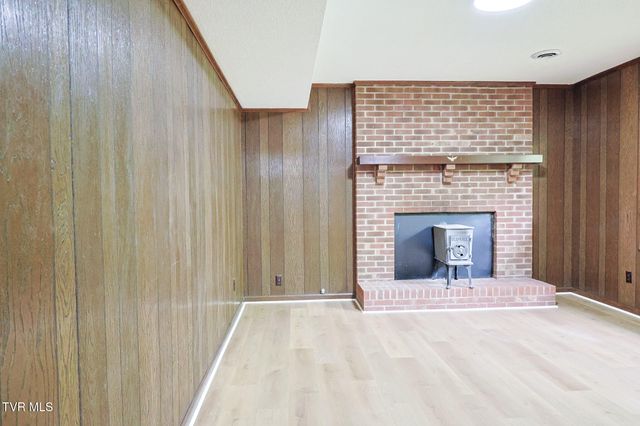 205 Tamassee Drive, Johnson City, TN 37601