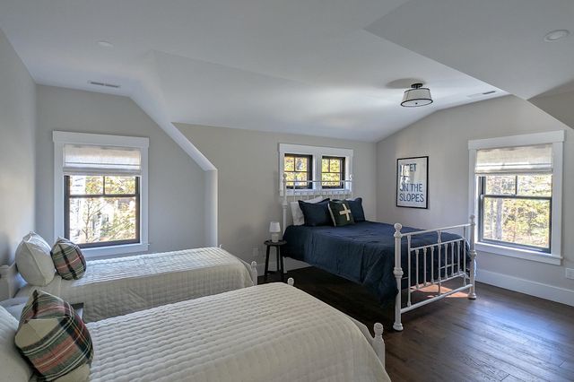 254 South Peak Road, Lincoln, NH 03251