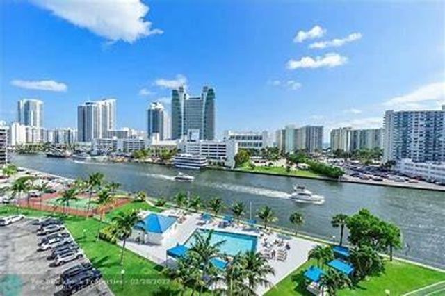 200 Leslie Dr 926, Hallandale Beach, FL 33009