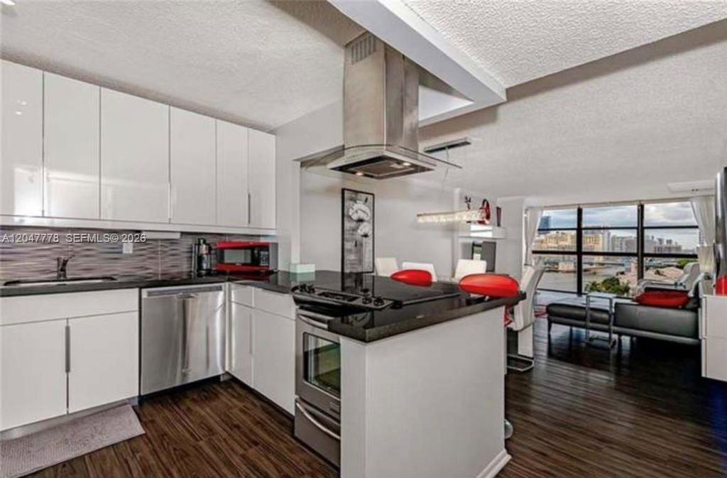 200 Leslie Dr 926, Hallandale Beach, FL 33009