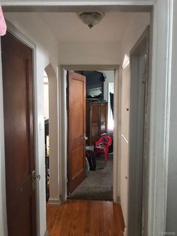 13510 Stahelin Avenue, Detroit, MI 48223