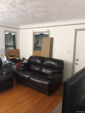 13510 Stahelin Avenue, Detroit, MI 48223