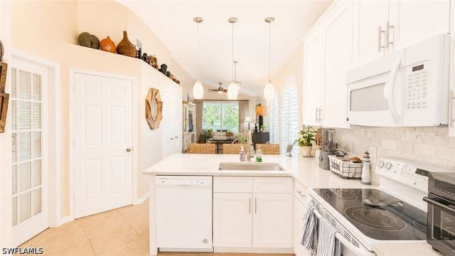 8274 Twelve Oaks CIR 126, Naples, FL 34113