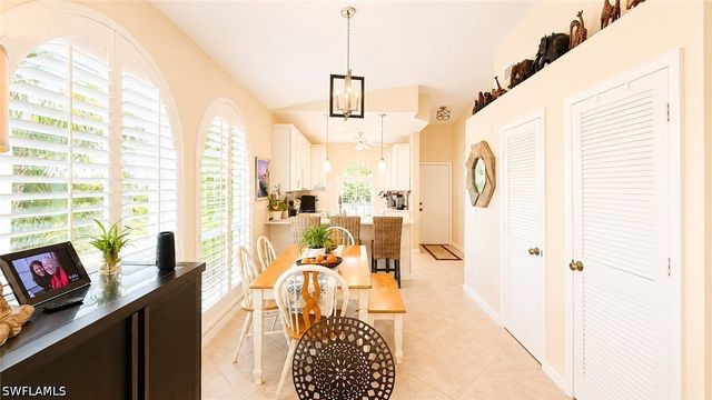 8274 Twelve Oaks CIR 126, Naples, FL 34113