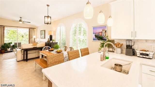 8274 Twelve Oaks CIR 126, Naples, FL 34113