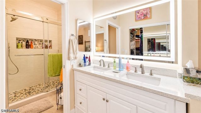 8274 Twelve Oaks CIR 126, Naples, FL 34113