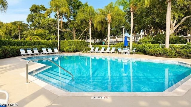 8274 Twelve Oaks CIR 126, Naples, FL 34113