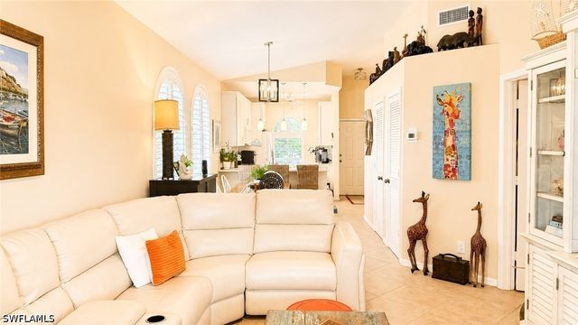 8274 Twelve Oaks CIR 126, Naples, FL 34113