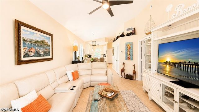 8274 Twelve Oaks CIR 126, Naples, FL 34113