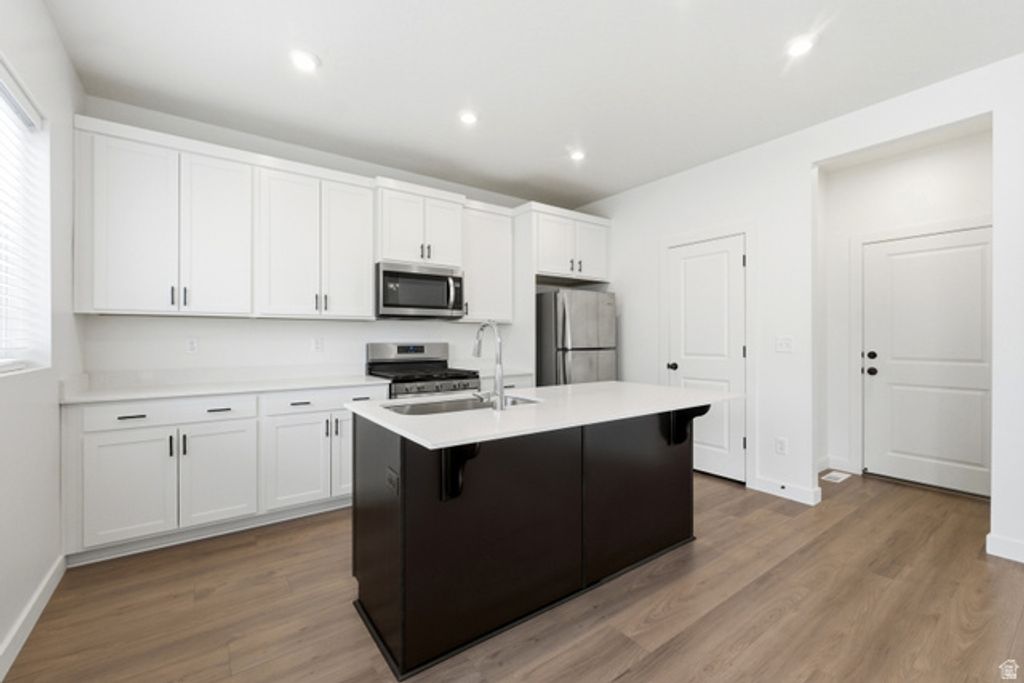 Image 9 of property listing at 3678 N OAK BLVD, Eagle Mountain, UT 84005