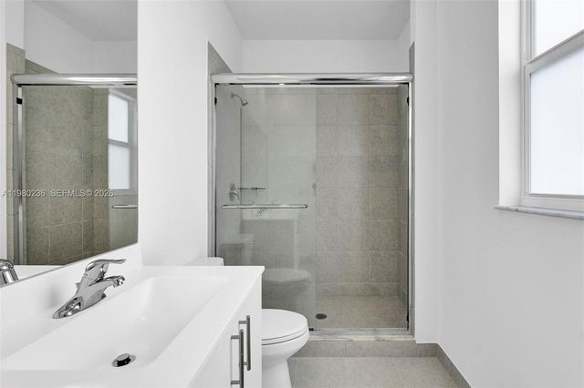 11925 NW 46th St, Coral Springs, FL 33076