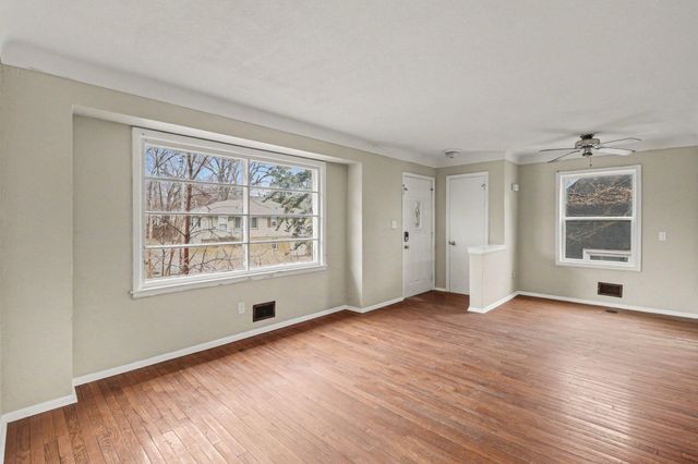 875 Iroquois Avenue, Saint Paul, MN 55119