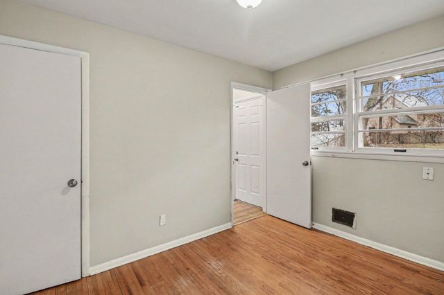 875 Iroquois Avenue, Saint Paul, MN 55119