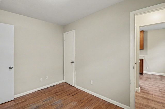 875 Iroquois Avenue, Saint Paul, MN 55119