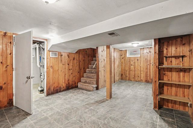 875 Iroquois Avenue, Saint Paul, MN 55119