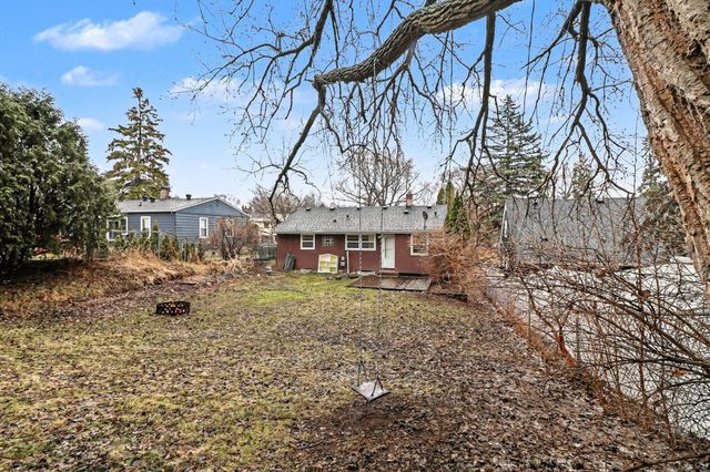 875 Iroquois Avenue, Saint Paul, MN 55119