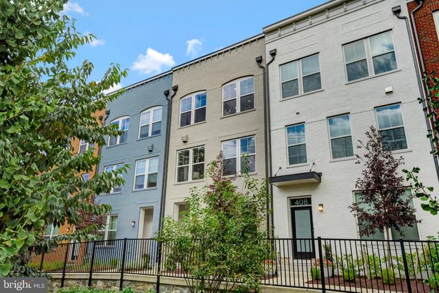 406 BROOKLAND GROVE DR NE, Washington, DC 20017