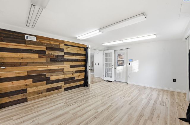 1313 Cottonwood Drive, Richland, WA 99354