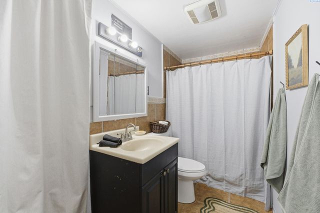 1313 Cottonwood Drive, Richland, WA 99354