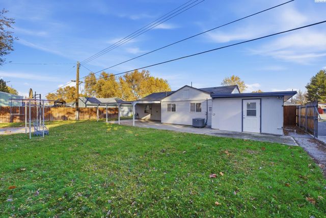 1313 Cottonwood Drive, Richland, WA 99354