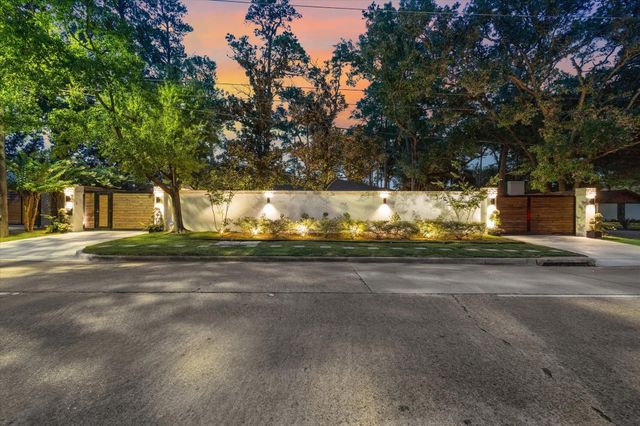 5222 Woodway Drive, Houston, TX 77056