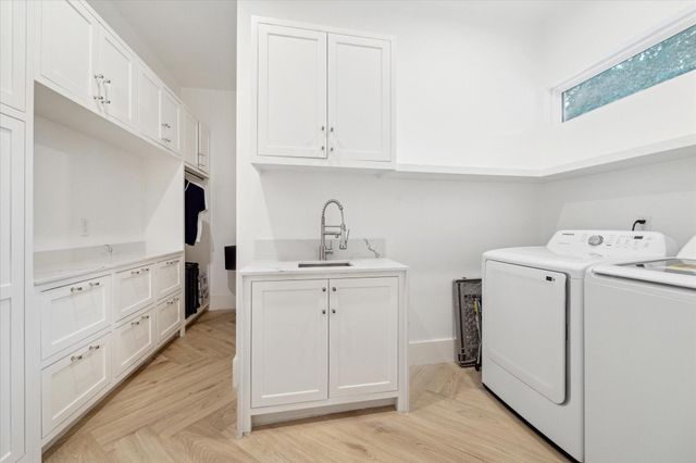 5222 Woodway Drive, Houston, TX 77056