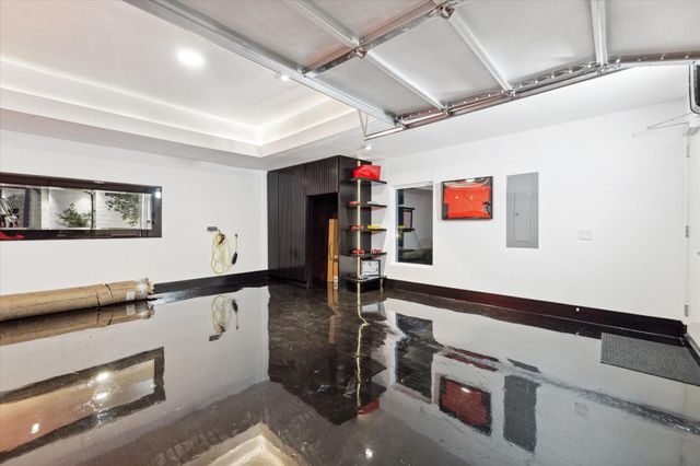5222 Woodway Drive, Houston, TX 77056