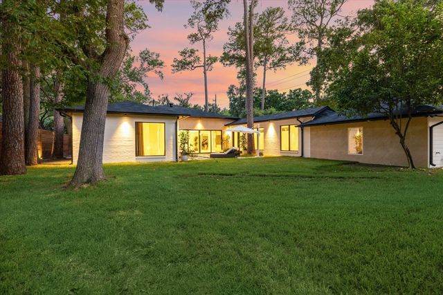 5222 Woodway Drive, Houston, TX 77056