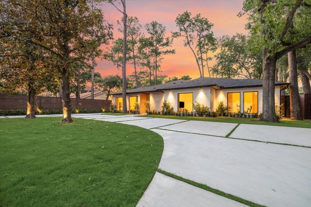 5222 Woodway Drive, Houston, TX 77056