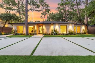 5222 Woodway Drive, Houston, TX 77056