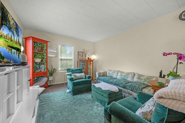 3852 Courtland Place S, Seattle, WA 98118