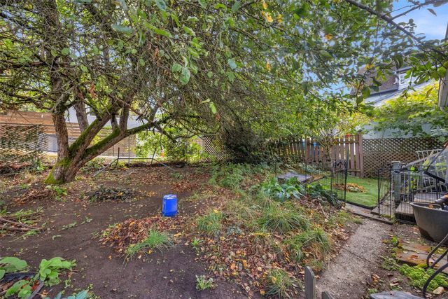 3852 Courtland Place S, Seattle, WA 98118