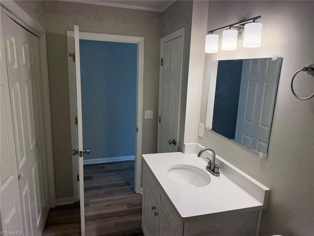 1712 Beaucrest Avenue, High Point, NC 27265
