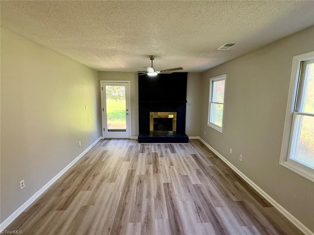 1712 Beaucrest Avenue, High Point, NC 27265