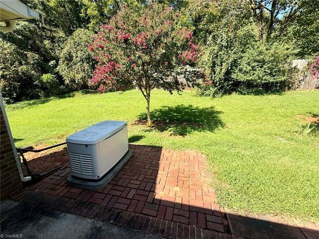 1712 Beaucrest Avenue, High Point, NC 27265