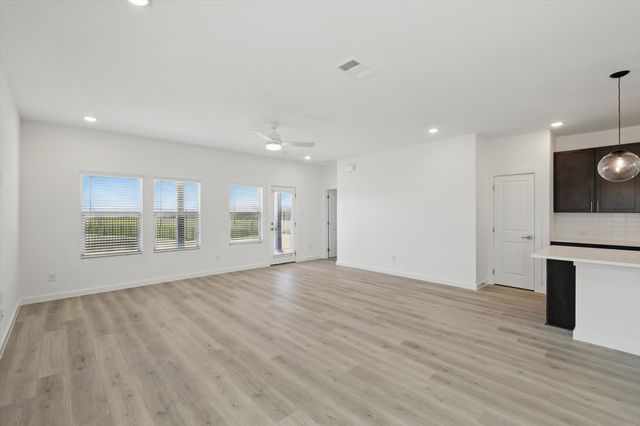 2238 Maple Ridge Drive, Van Alstyne, TX 75495