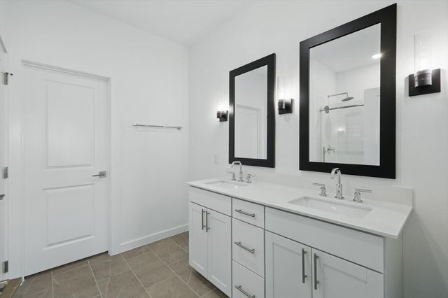 2238 Maple Ridge Drive, Van Alstyne, TX 75495