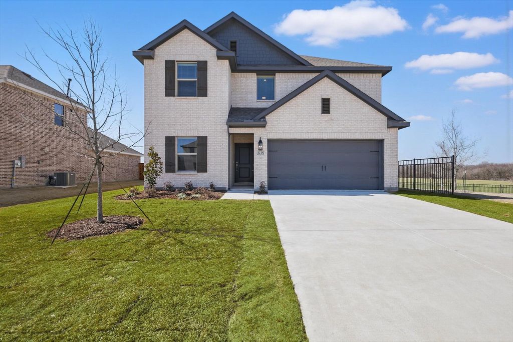 2238 Maple Ridge Drive, Van Alstyne, TX 75495