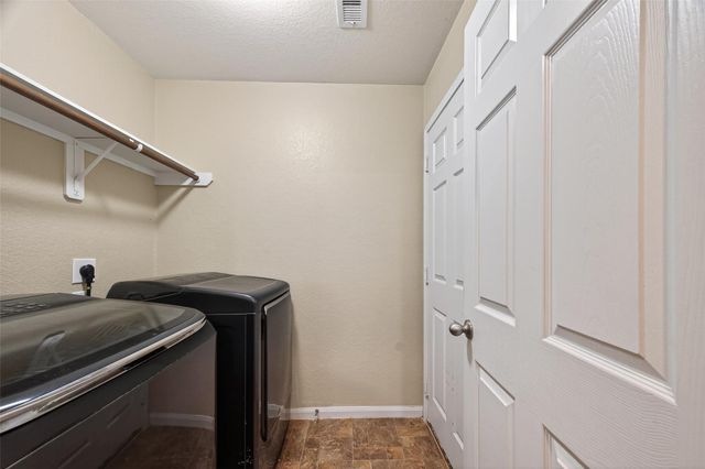 1918 Skipwood Drive, Missouri City, TX 77489