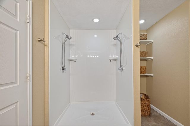 1918 Skipwood Drive, Missouri City, TX 77489