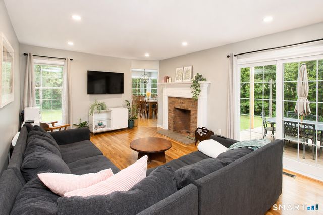 201 Transylvania Road, Woodbury, CT 06798